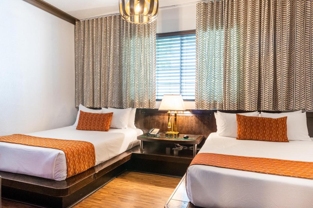 Hotel Chelsea Маями Бийч Екстериор снимка
